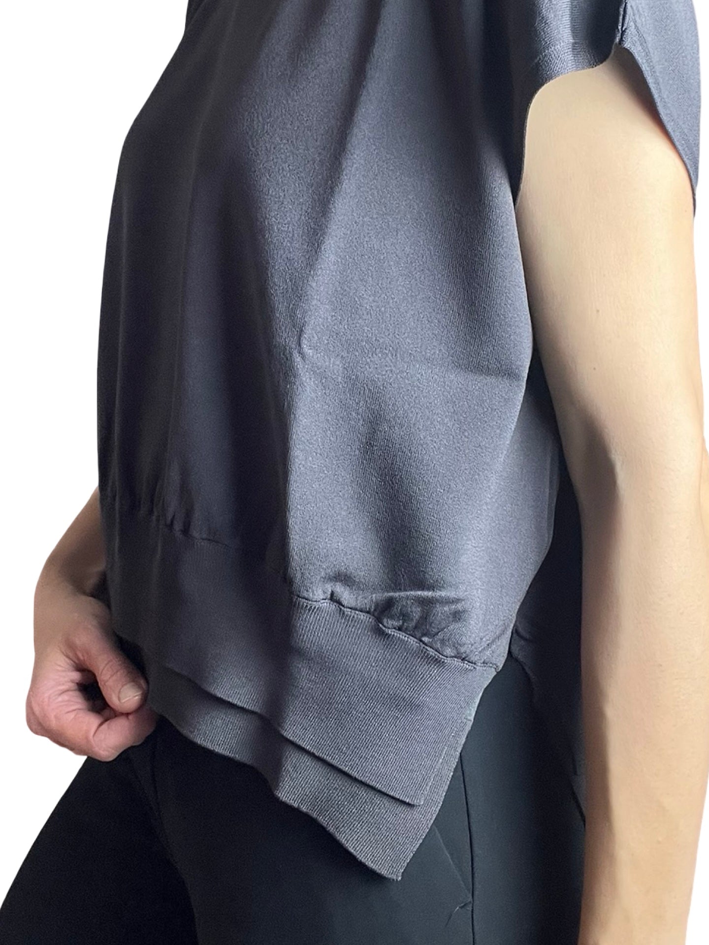 Maglione leggero Conti a maniche lunghe