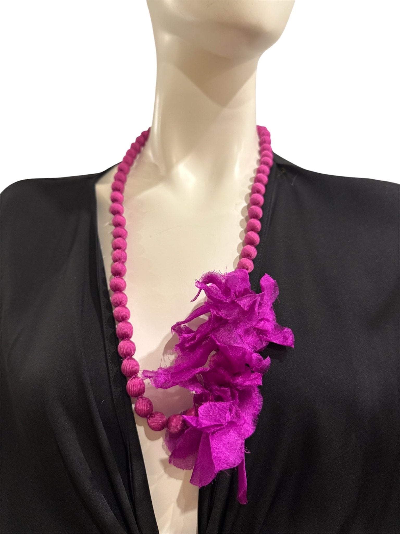 Collana Il Baco Da Seta Palline di seta Doan Fiore Bougainvillea