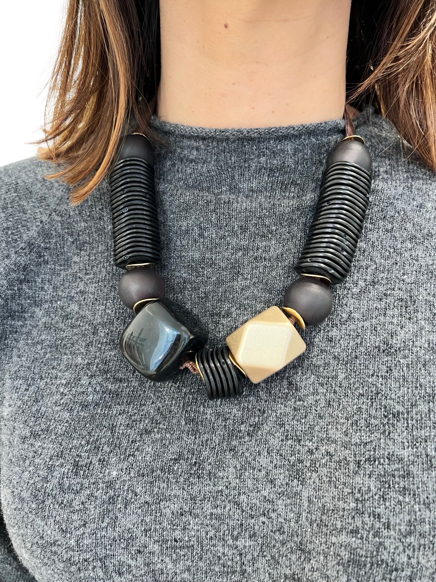 Collar Il Baco Da Seta Cuentas Negro