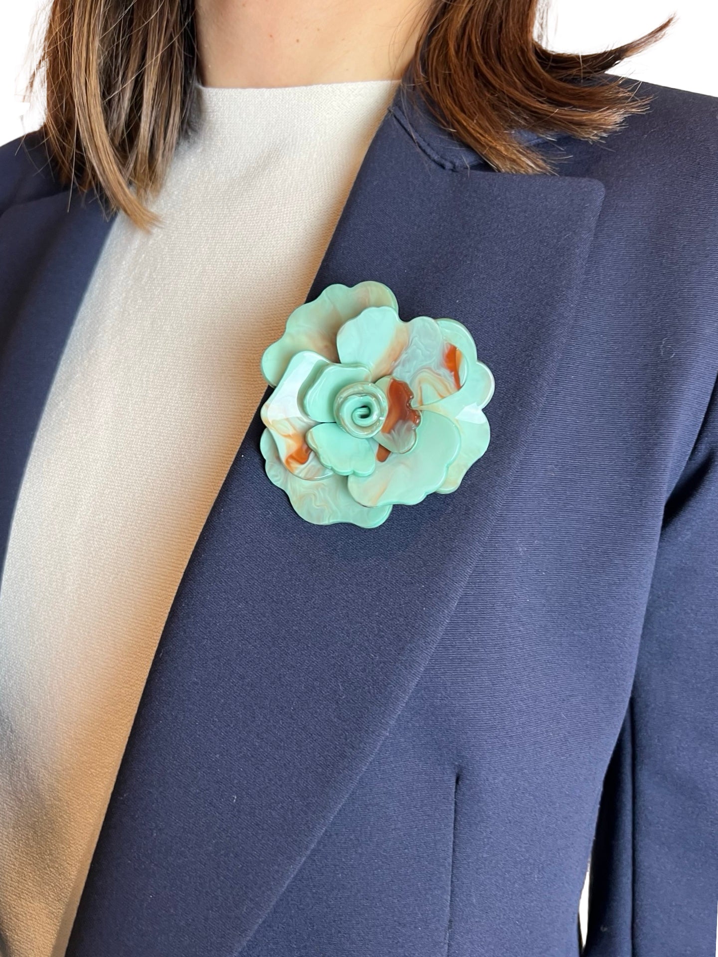 Broche Il Baco Da Seta Flor Resina Acqua