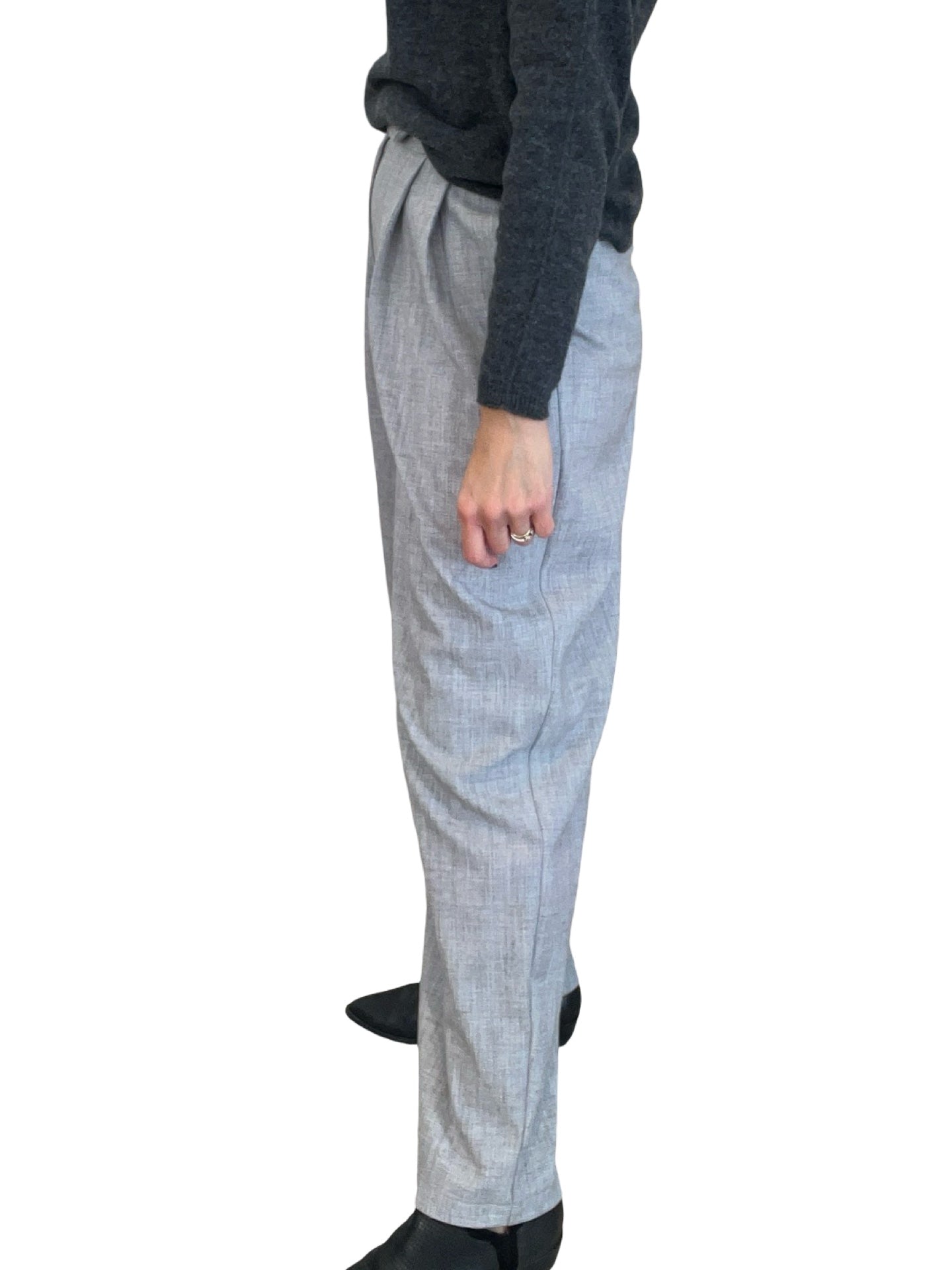 Pantalon Byu Pinzas Gris Claro