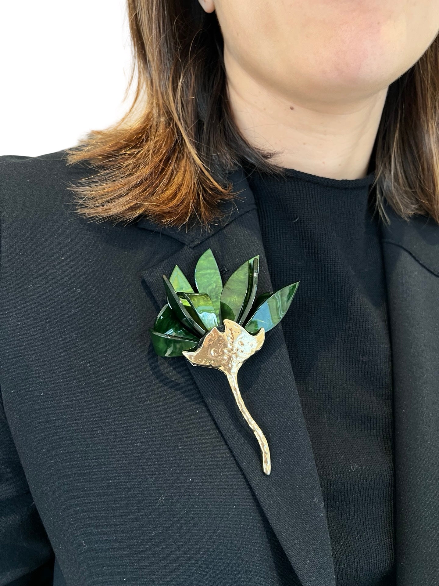Broche Il Baco Da Seta Flor Metal Resina Verde