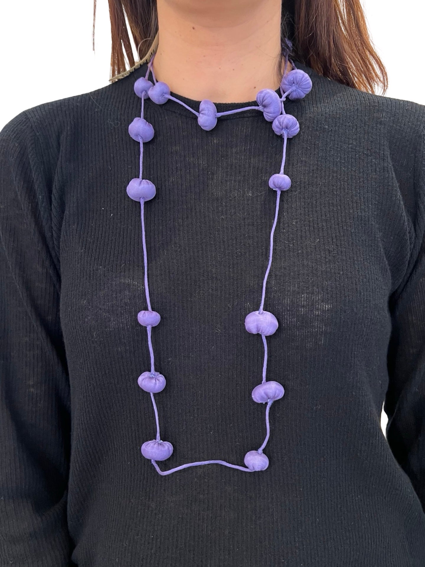 Collana Il Baco Da Seta Palline di seta di bozzolo indaco