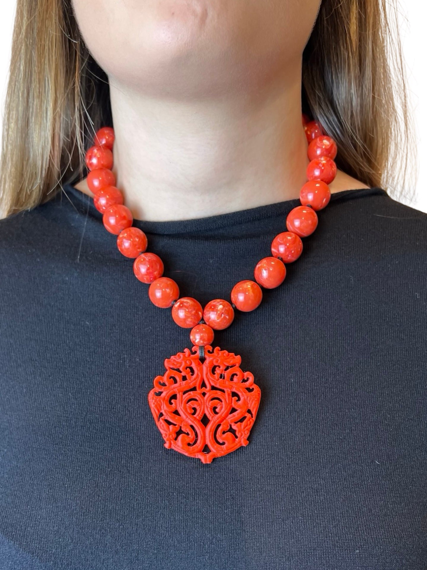 Collar Fabrizio Marcantelli Medallon Coral Corto