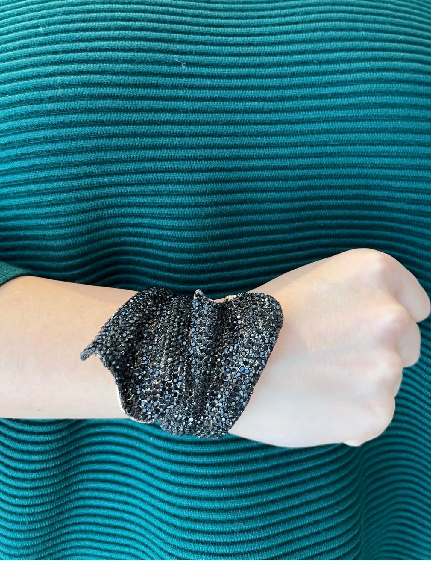 Bracciale Il Baco Da Seta Cristalli neri aperti