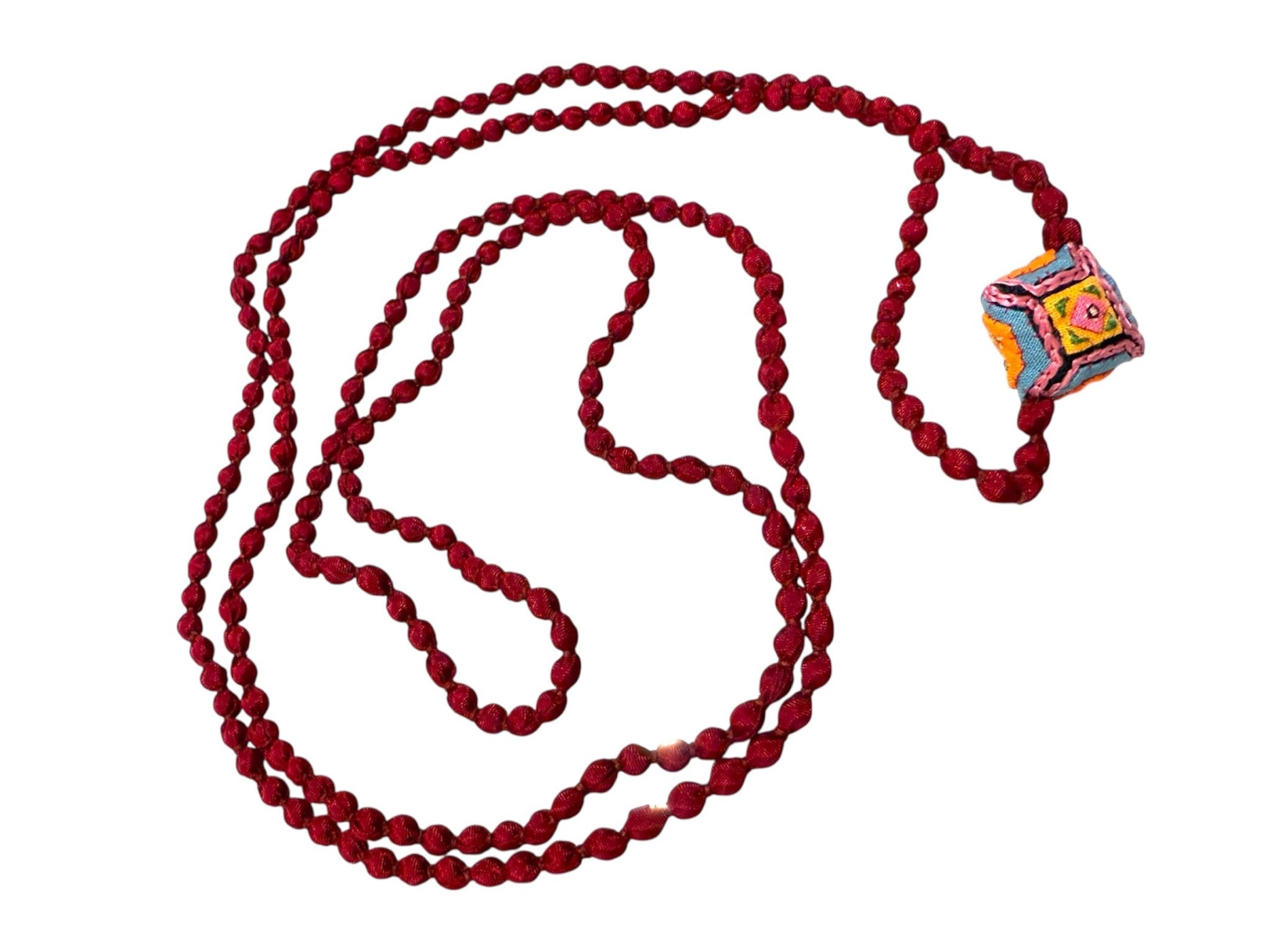 Necklace Il Baco Da Seta Mini Balls Ly Burgundy Pillow