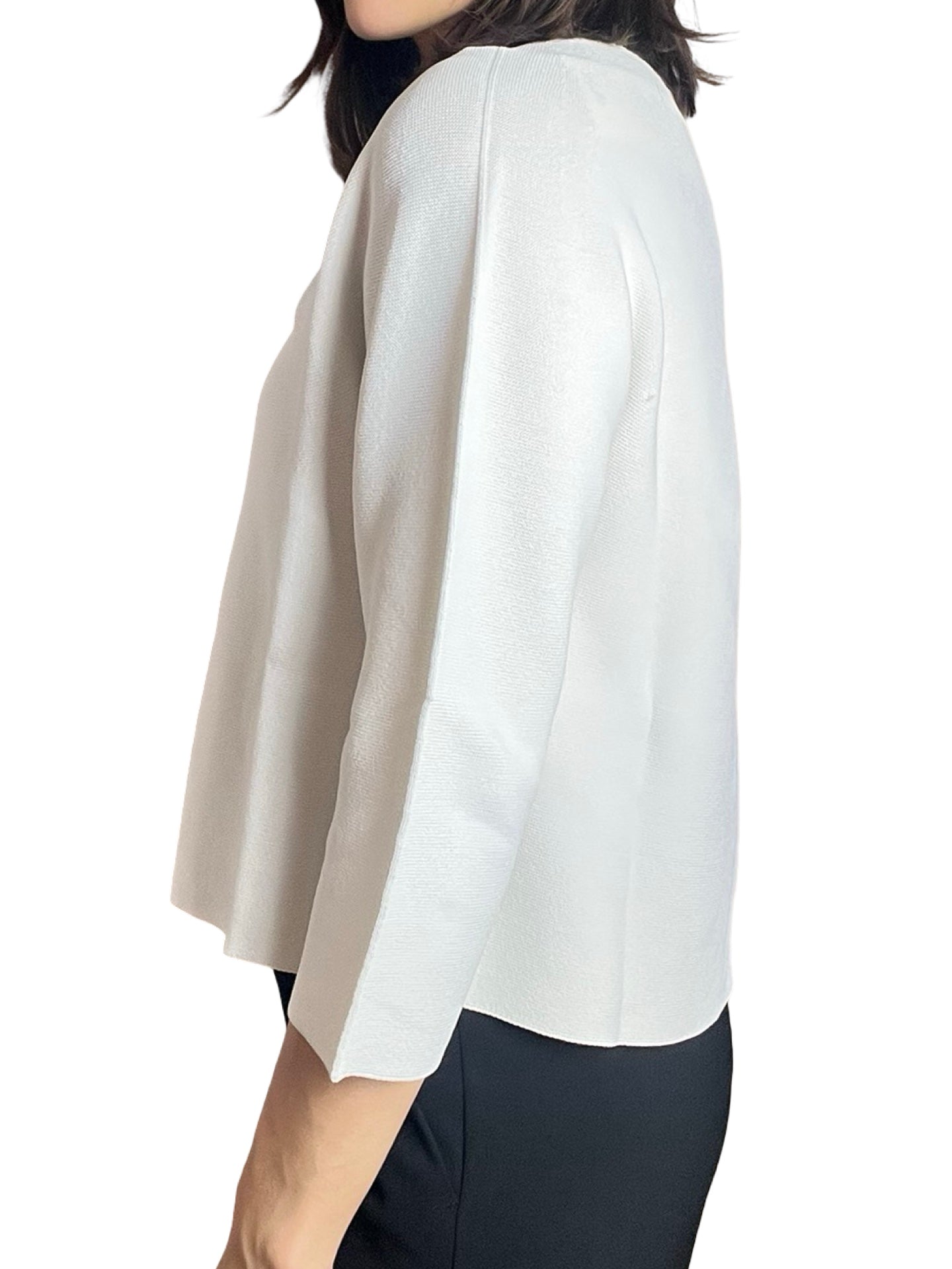 Maglione leggero con collo a nodo continuo