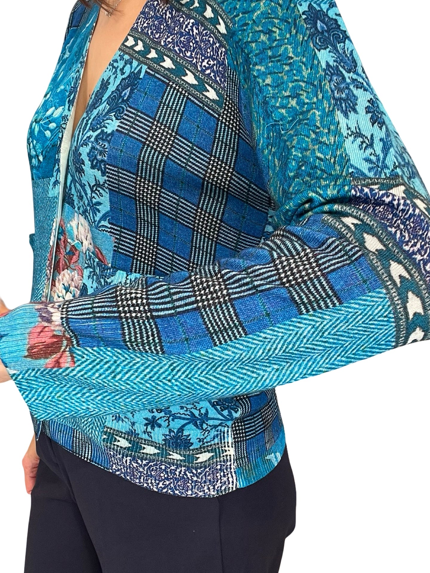 Cardigan a letto con le tasche stampate