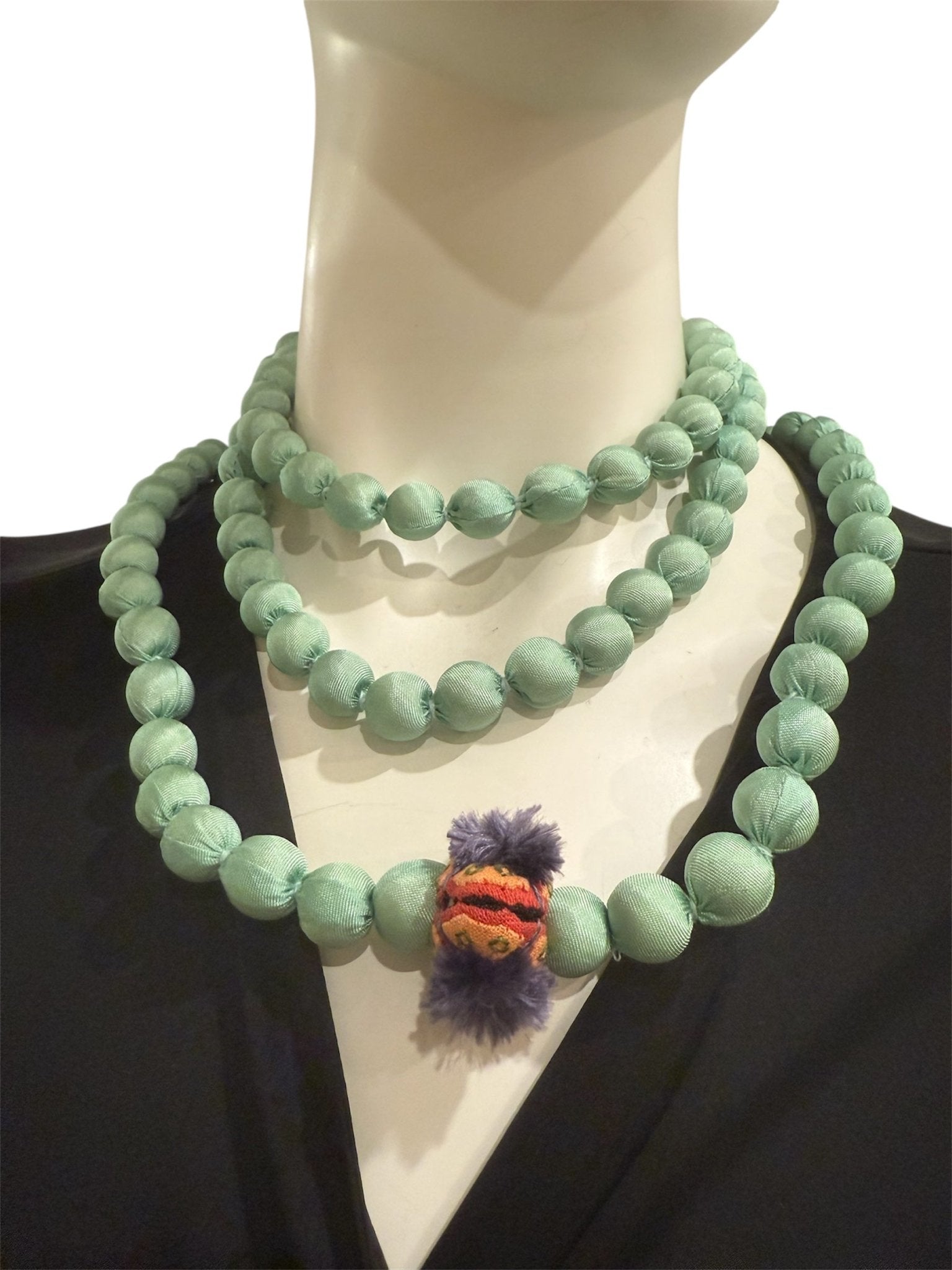 Collana Il Baco Da Seta Picle palline NHDI Green Water Almohadon