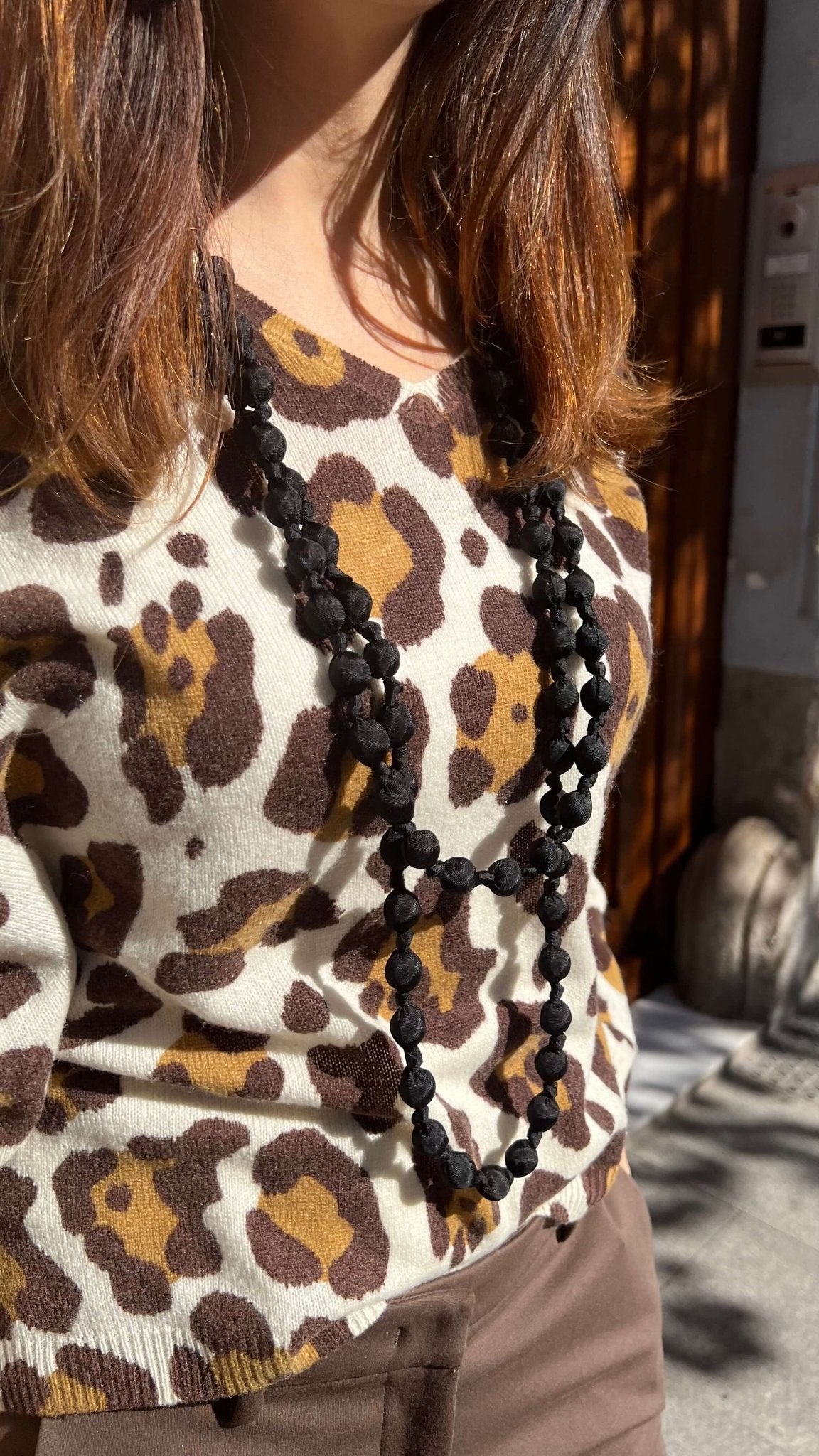 Collier Il Baco Da Seta Boules de soie noire 1.1