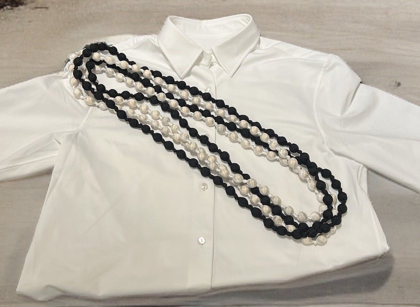 Collar  Il Baco Da Seta Bolas Seda Blanco 18.1