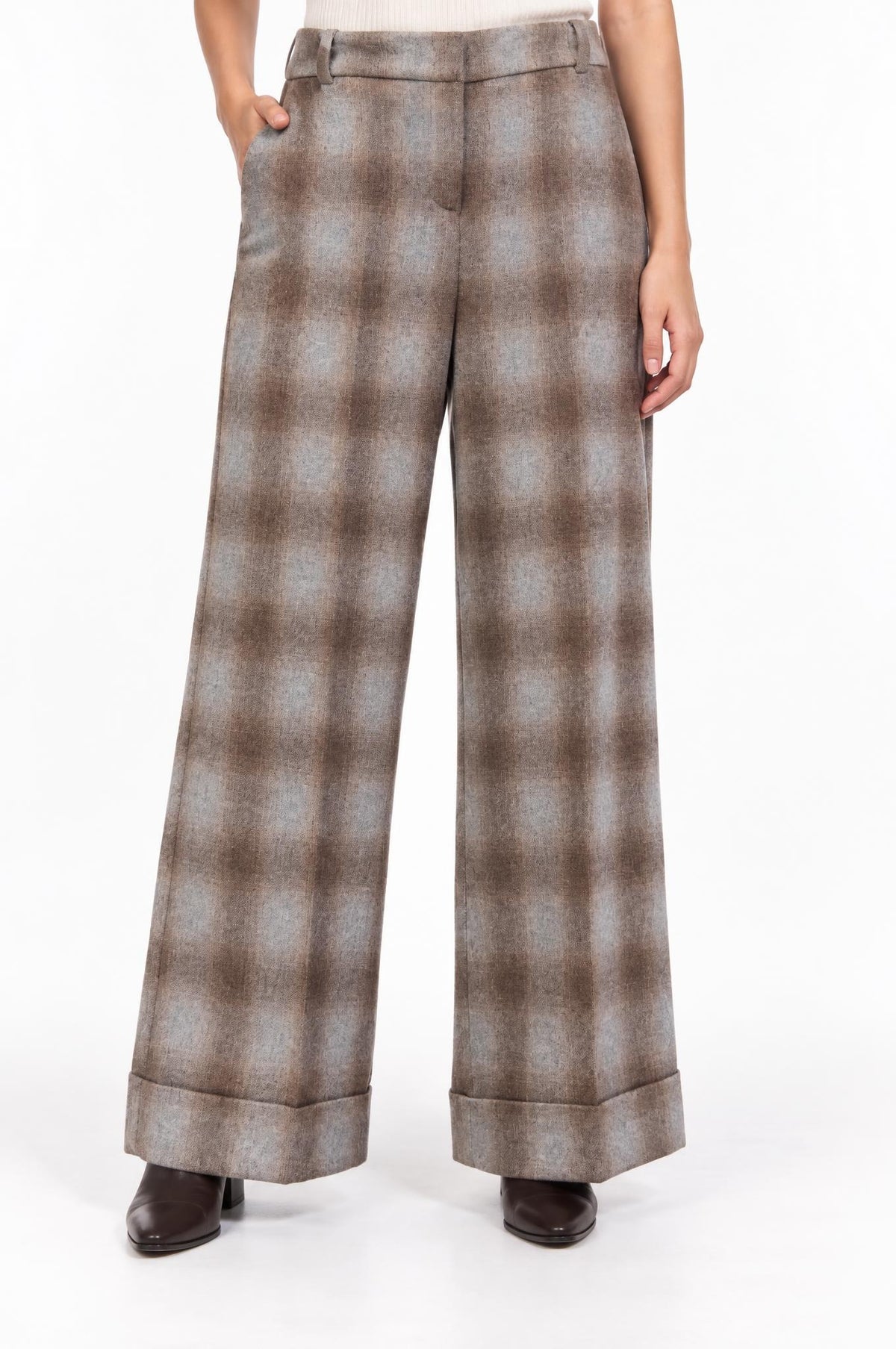 Adele Ilaro Brown Pants