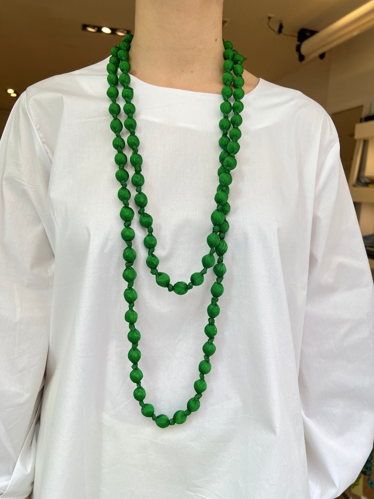 Collar Il Baco Da Seta Bolas Seda Verde 6.2