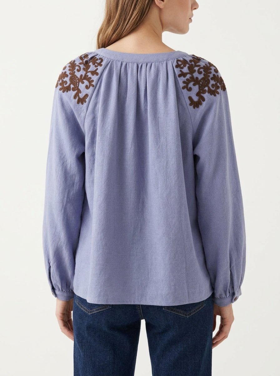 Blusa Niu Bordada Azul