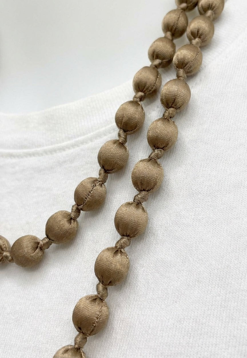 Collier  Il Baco Da Seta Boules de soie chameau 18.3