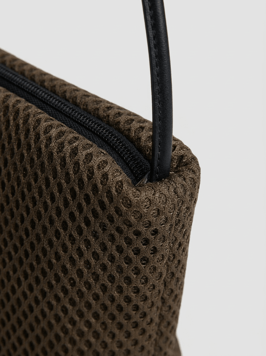 Bolso In·Zu Mouse M Up Marrón