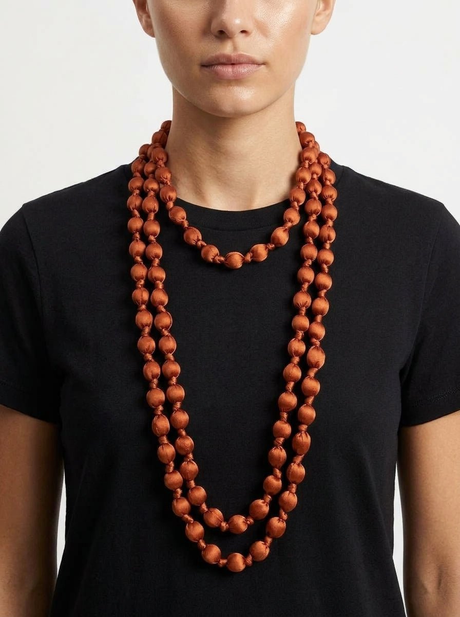 Collar  Il Baco Da Seta Bolas Seda Camarón