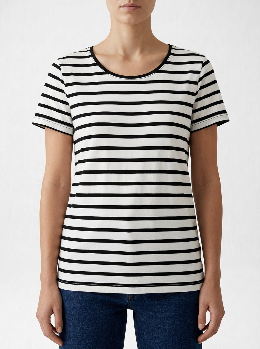 Camiseta Universel Rayas Negro