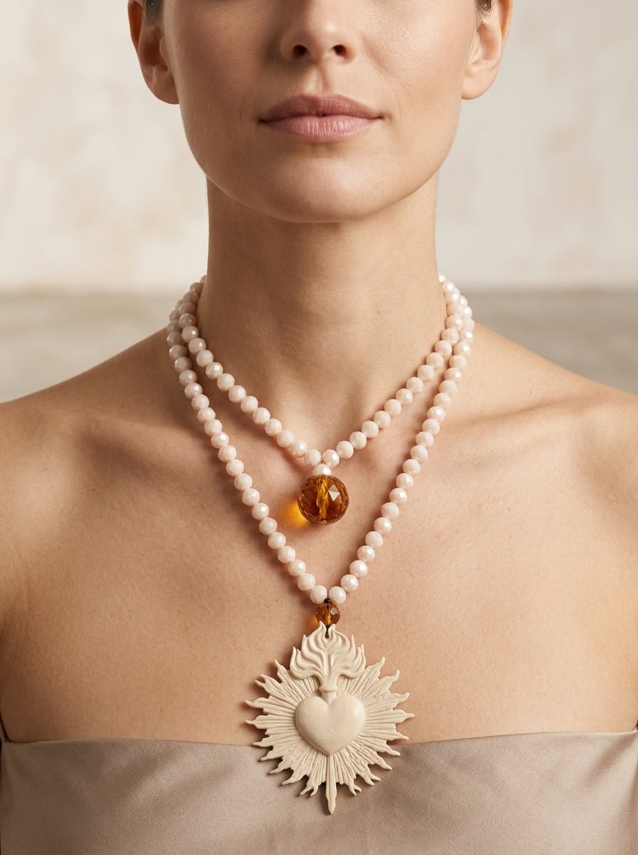 Collar Fabrizio Marcantelli Corazón Sagrado Crudo