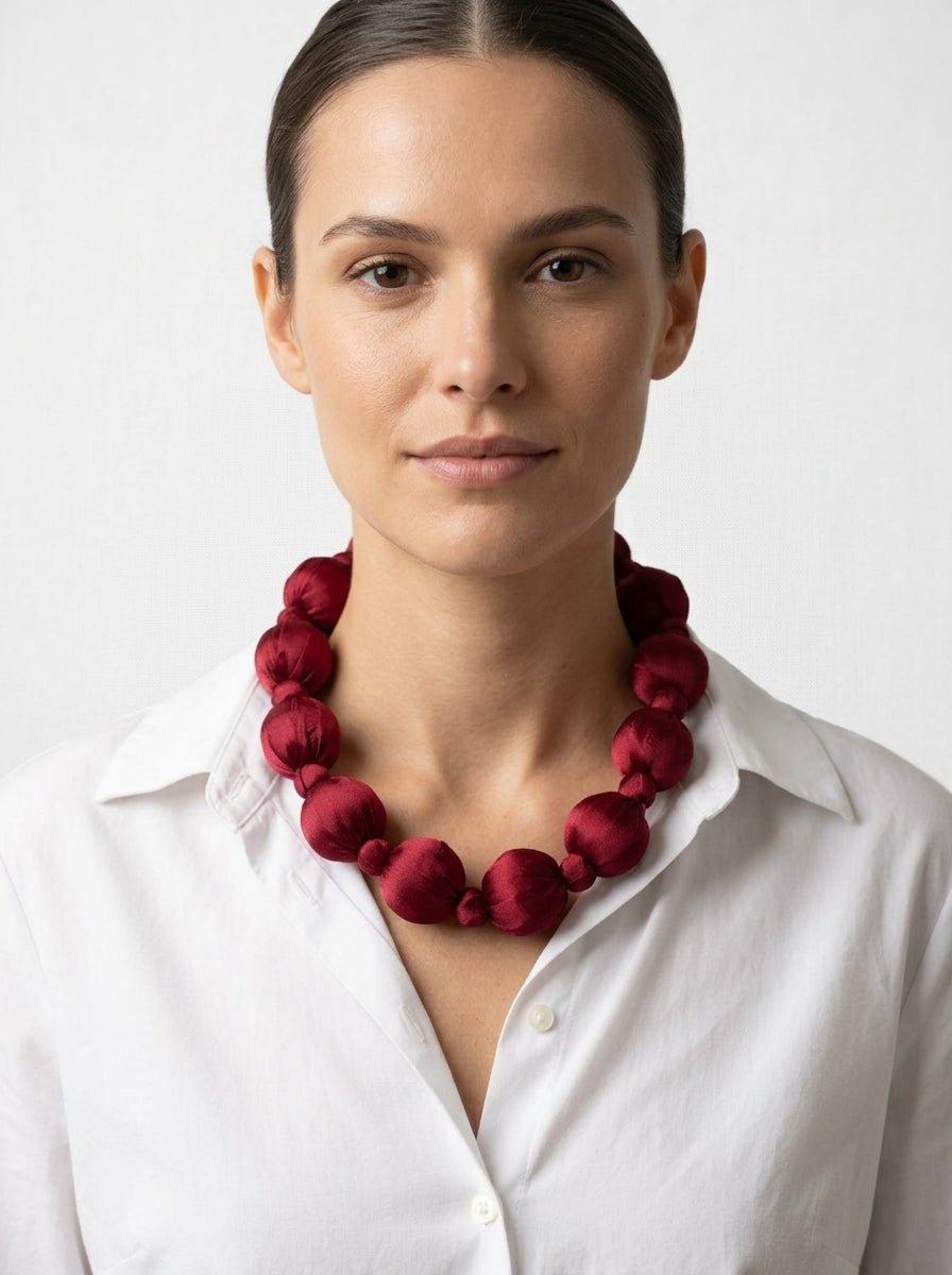 Collar Il Baco Da Seta Linh Burdeos