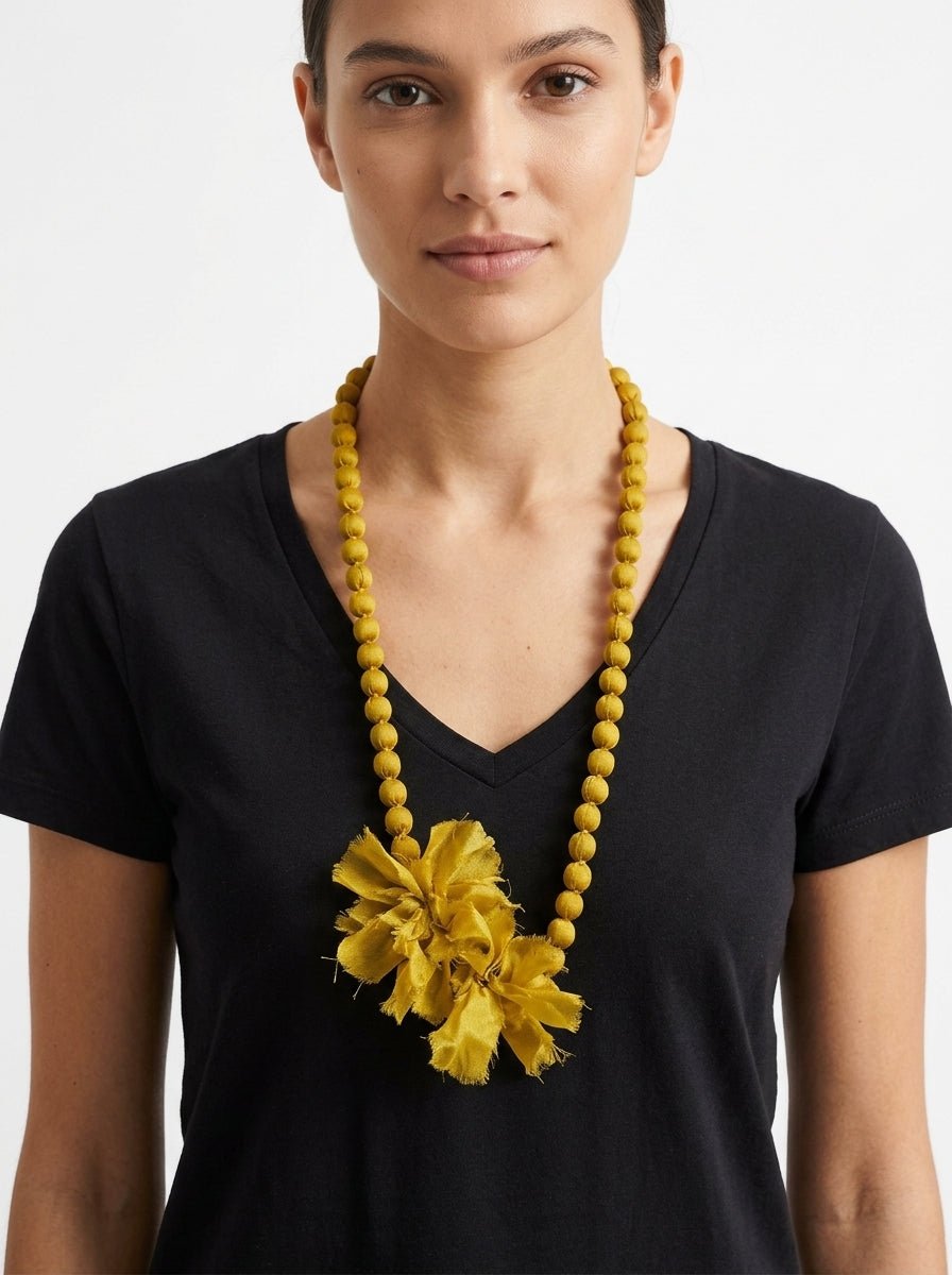 Collana Il Baco Da Seta Sfere di seta Doan Oil Flower