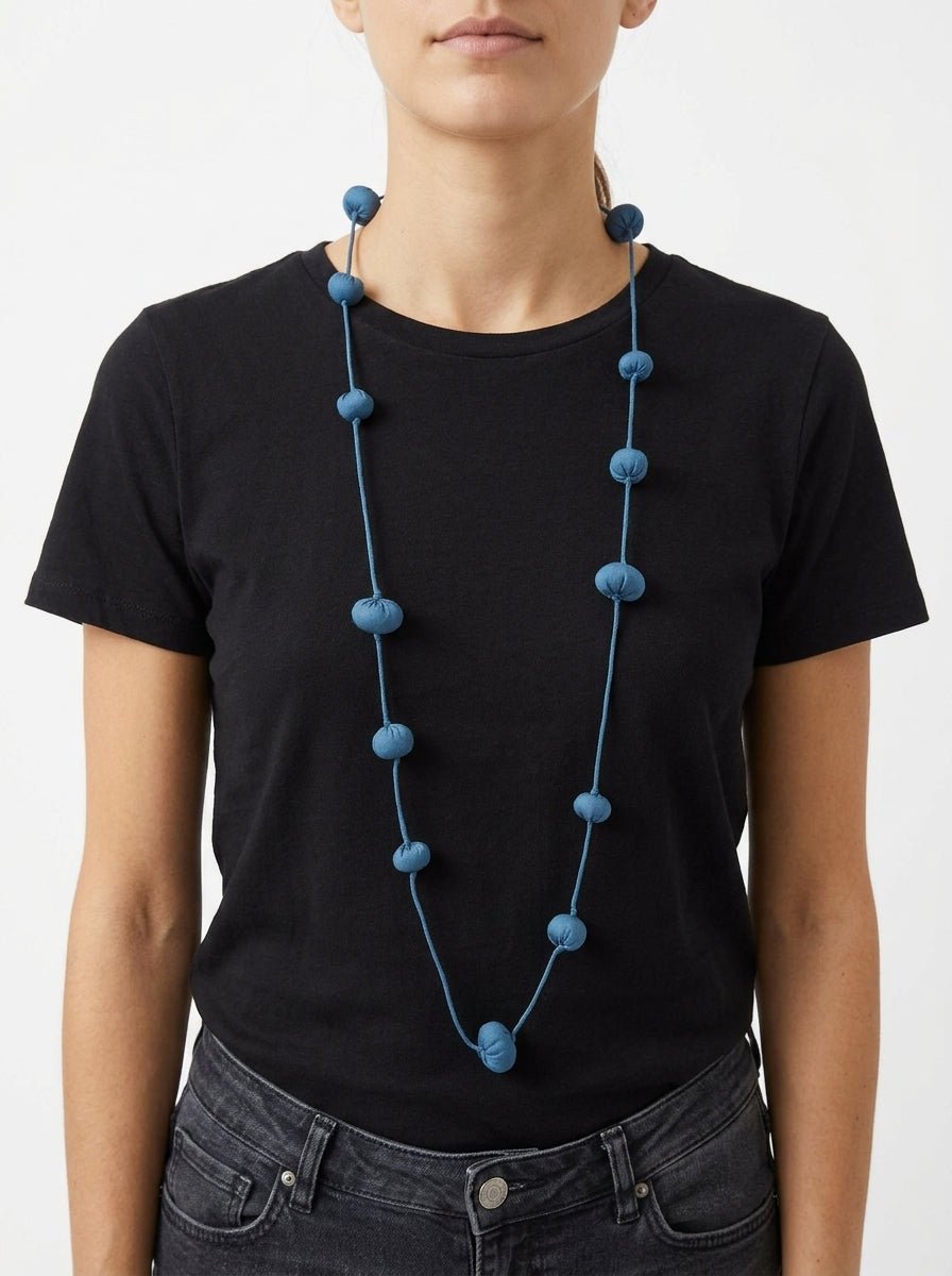 Collana Il Baco Da Seta Palline di seta Cocoon Blu Turchia
