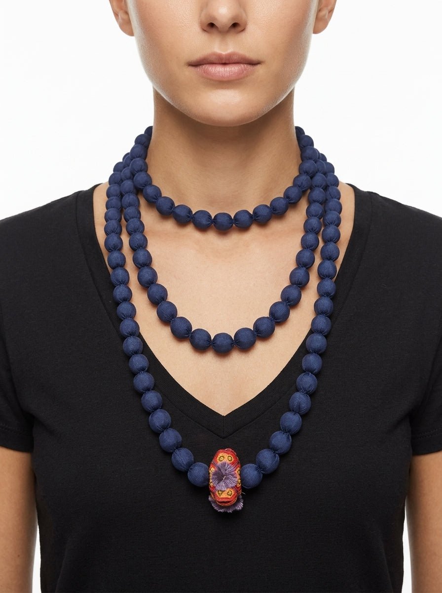 Collar Il Baco Da Seta Bolas Pequeñas Nhdi Almohadon  Azul Tinta