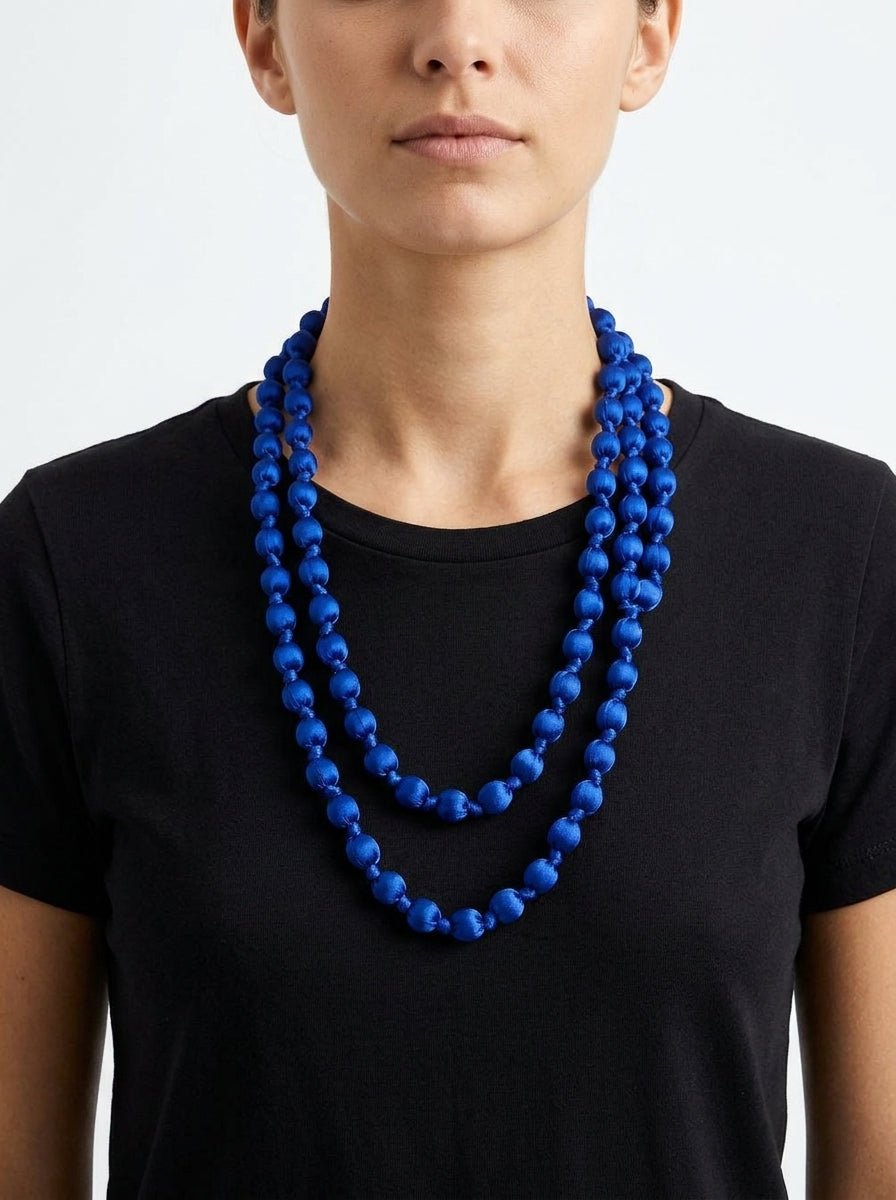 Collar  Il Baco Da Seta Bolas Seda Azul Eléctrico 3.5