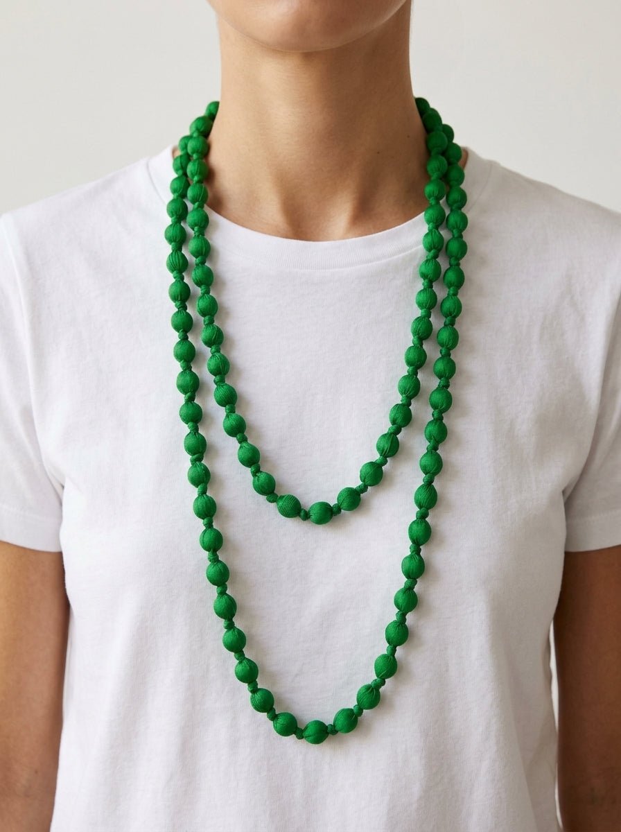 Collana Il Baco Da Seta Palloni di seta verde 6.2