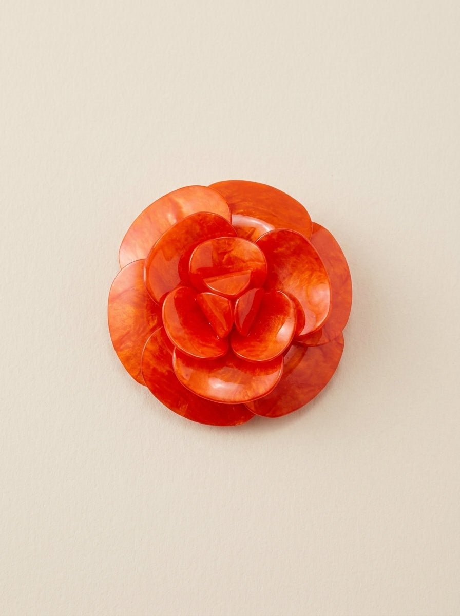 Broche Il Baco Da Seta Camelia Rojo