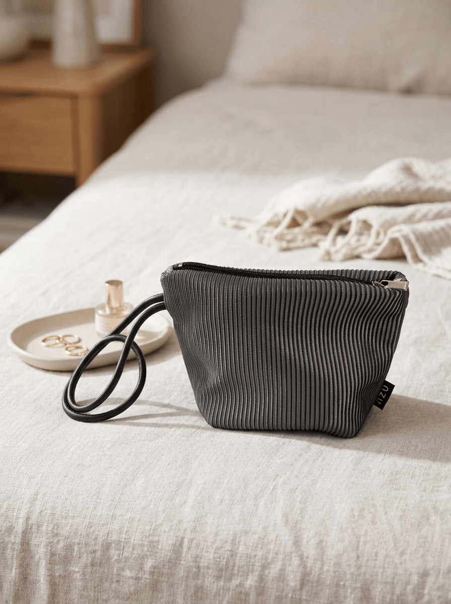 Bolso In·Zu Mouse S Rayas Negro y Gris