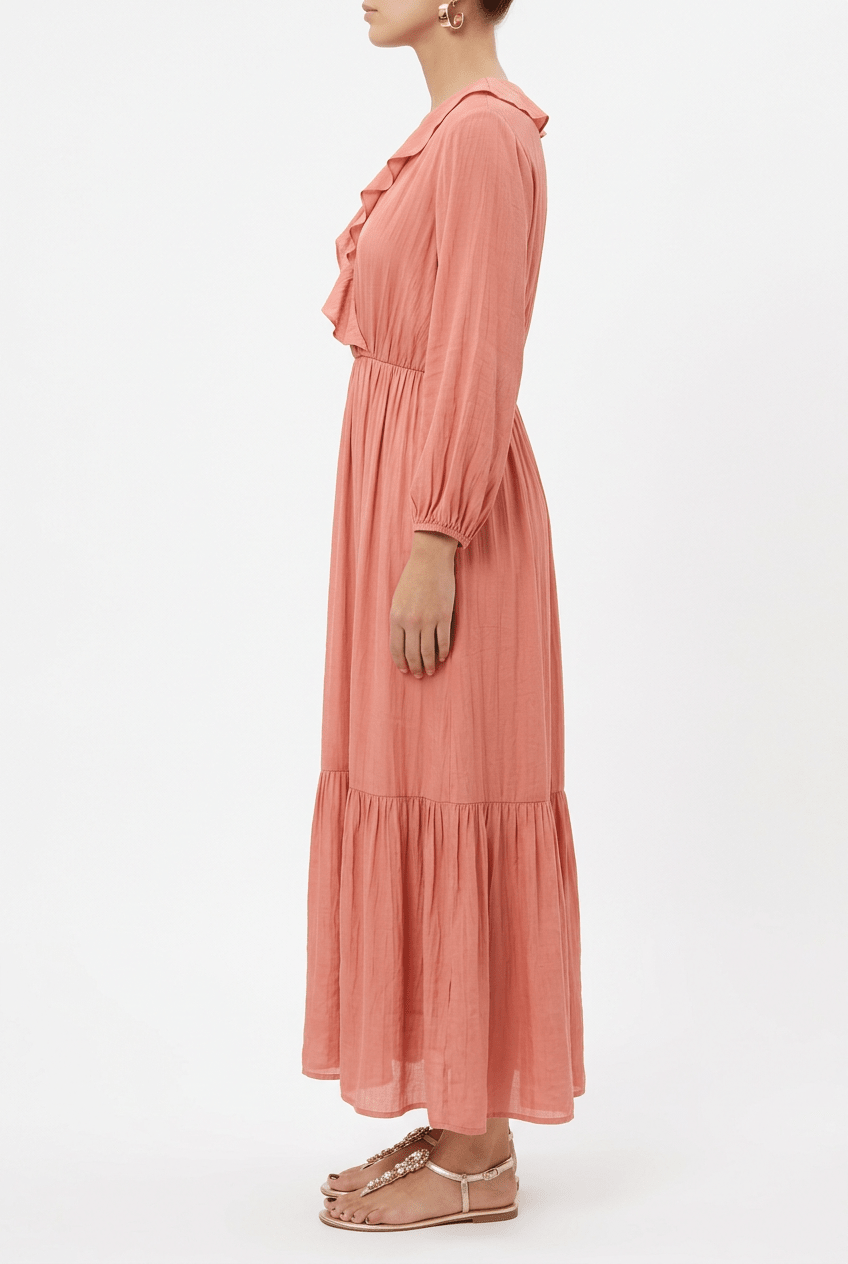 Abito color nudo a maniche lunghe in seta BYU