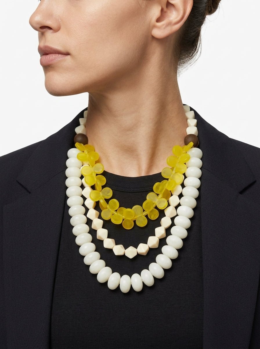 Collier Niu Frangipane Blanc et Jaune
