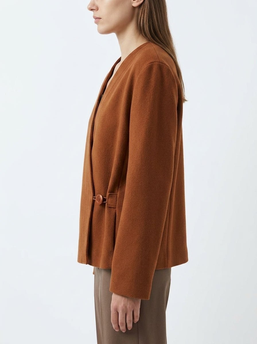 Chaqueta NIU Boton Tabaco