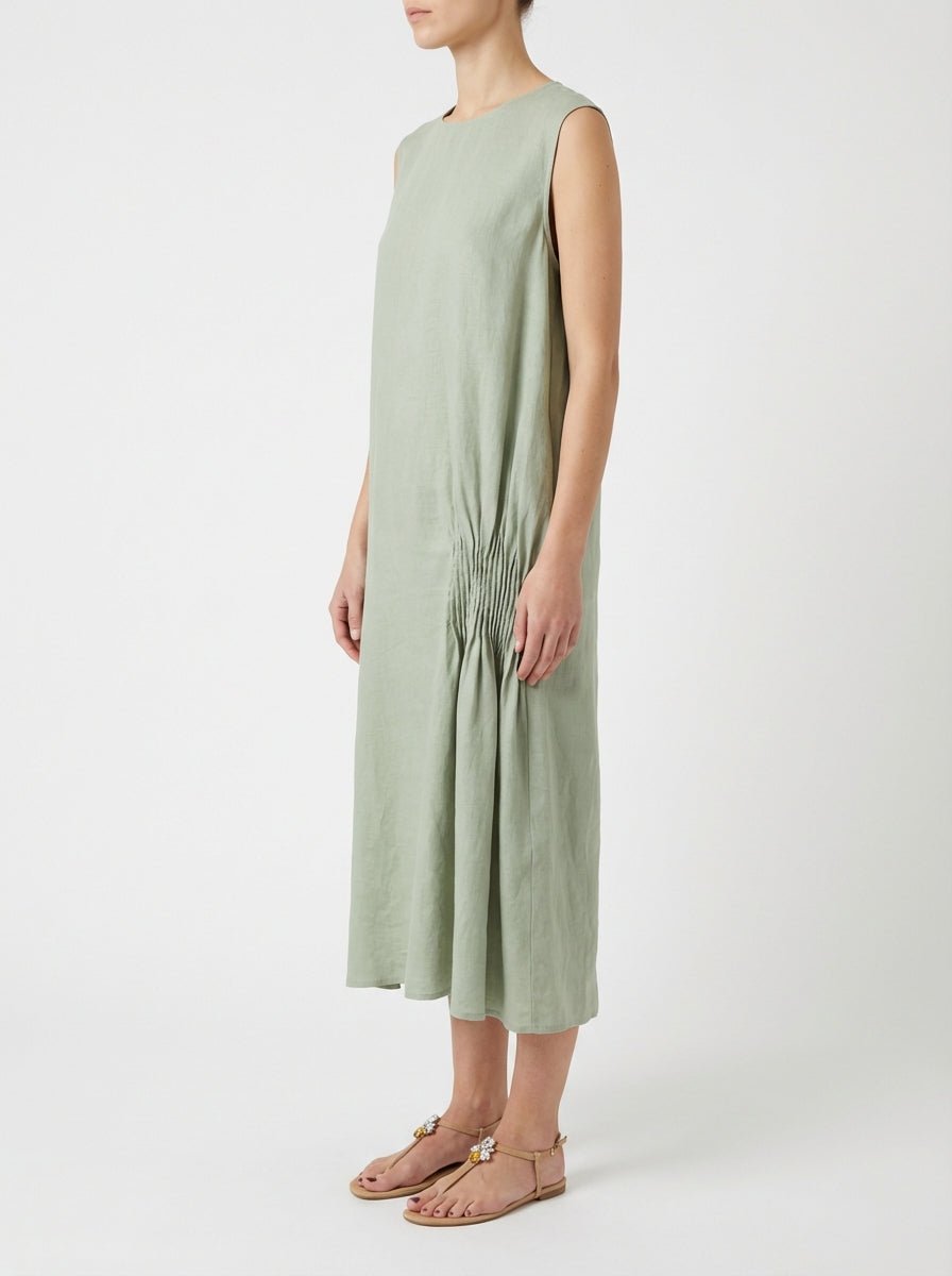 Robe verte à détails